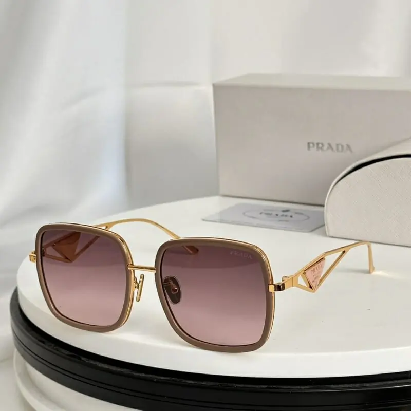 prada aaa qualite lunettes de soleil s_1216676